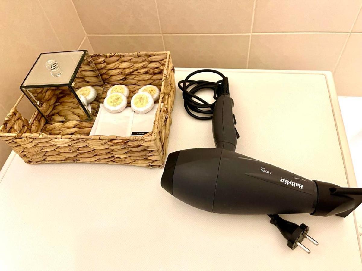V&O Whitechocolateapt 800 M To Opera リヴィウ エクステリア 写真