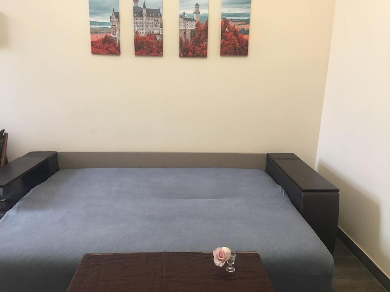 V&O Whitechocolateapt 800 M To Opera リヴィウ エクステリア 写真
